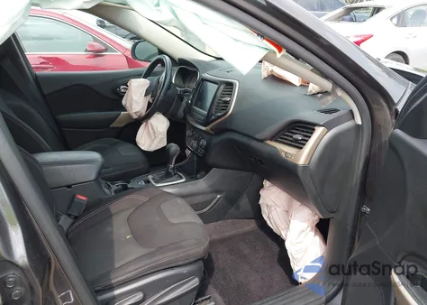 2017 Jeep Cherokee Latitude Fwd из США, поврежденный, VIN 1C4PJLCB1HW663399